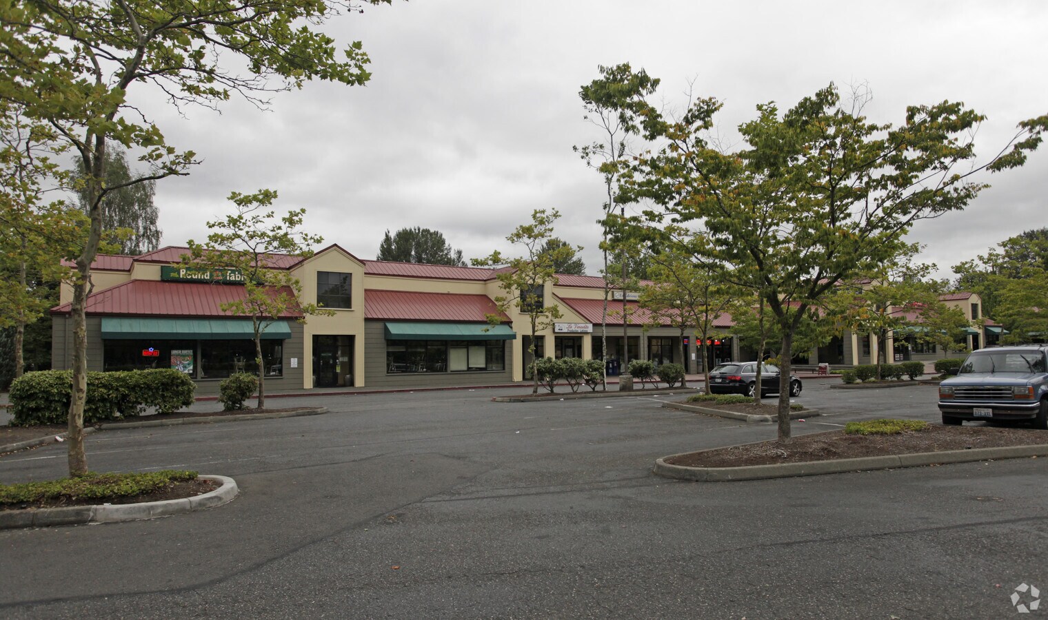 700 NW Gilman Blvd, Issaquah, WA, 98027 Retail Space For Lease