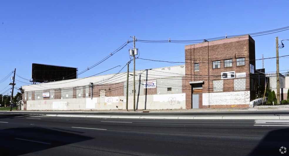 2301 E Edgar Rd, Linden, NJ 07036