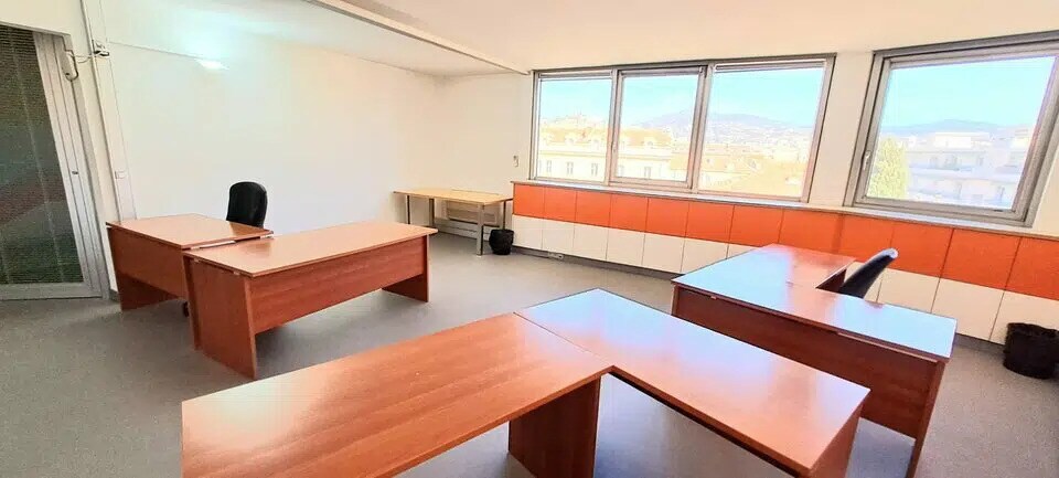 Office in Nice for lease - Interior Photo - Image 3 of 3