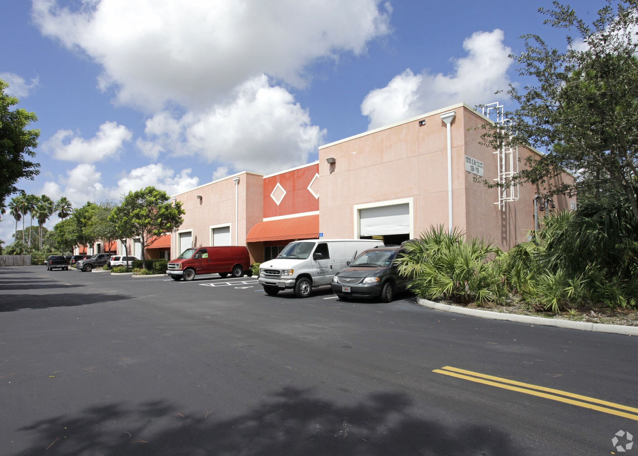 12100 SW 132nd Ct, Miami, FL for sale Primary Photo- Image 1 of 1