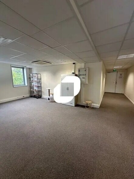 60 Route De Sartrouville, Le Pecq for lease - Interior Photo - Image 3 of 47