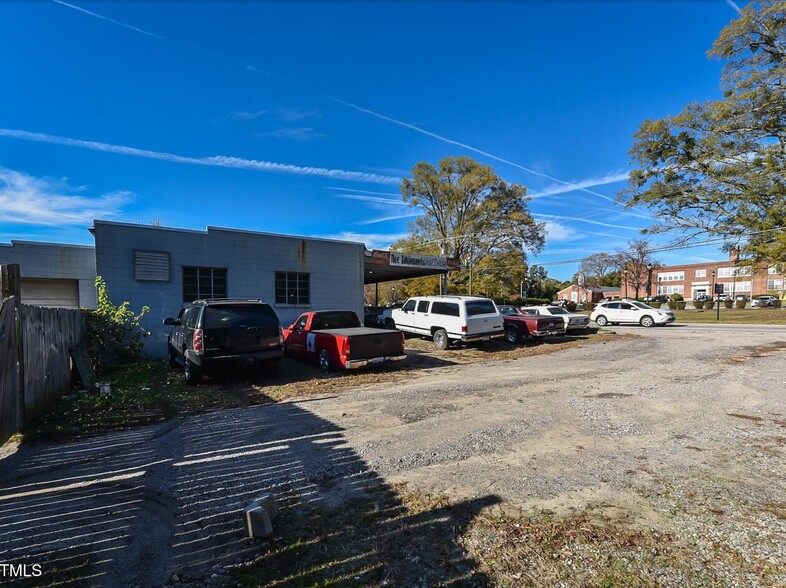 713 W Garner Rd, Garner, NC for lease - Building Photo - Image 3 of 5