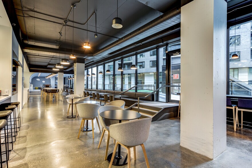 100 Rue Peel, Montréal, QC for lease - Interior Photo - Image 2 of 33