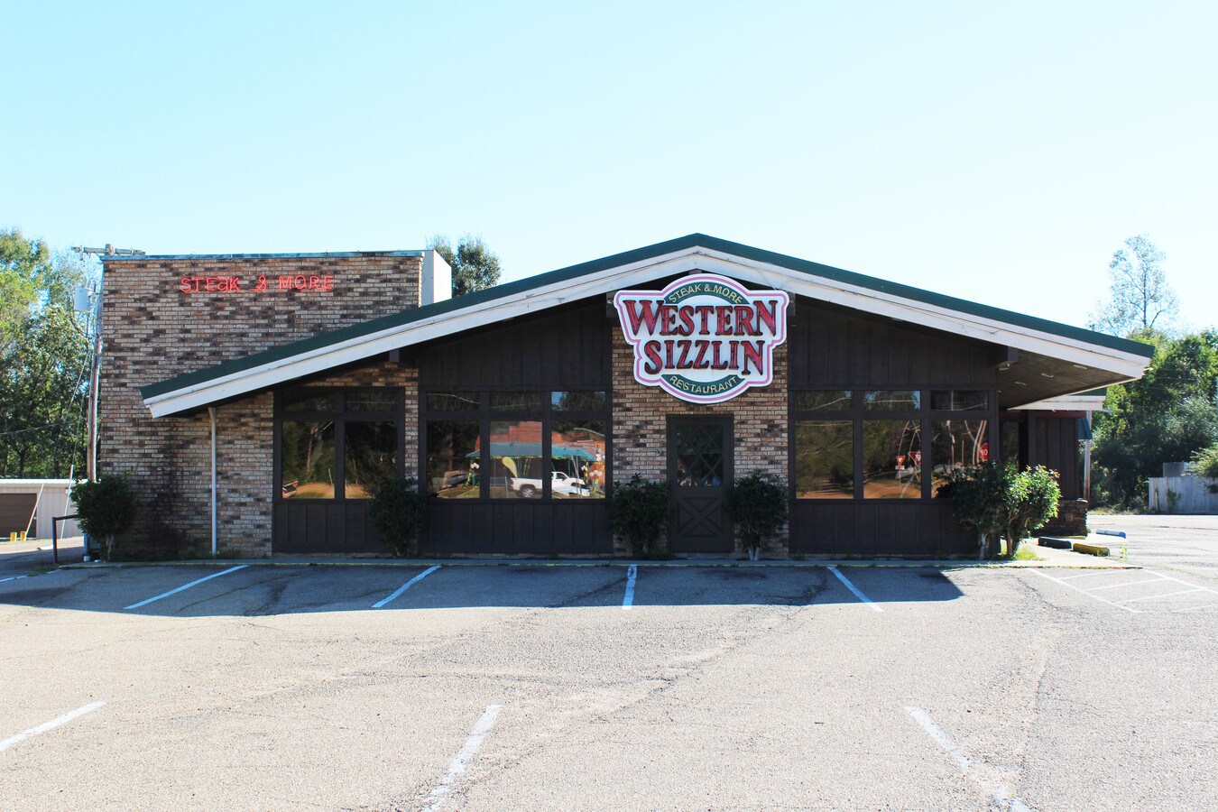 1533 Simpson Highway 49, Magee, MS, 39111 Restaurant Property For