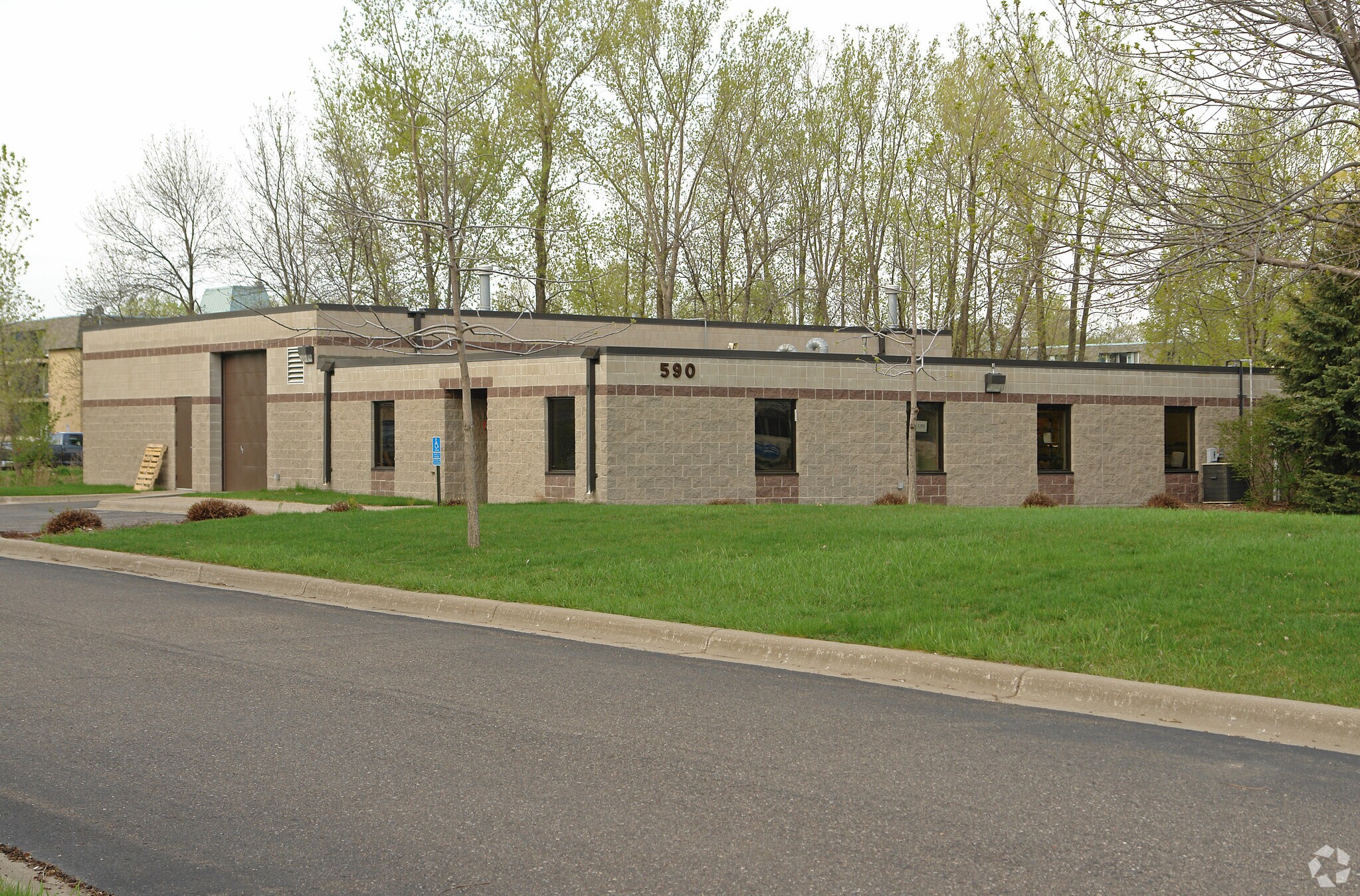 590 Cardigan Rd, Shoreview, MN for sale Building Photo- Image 1 of 1