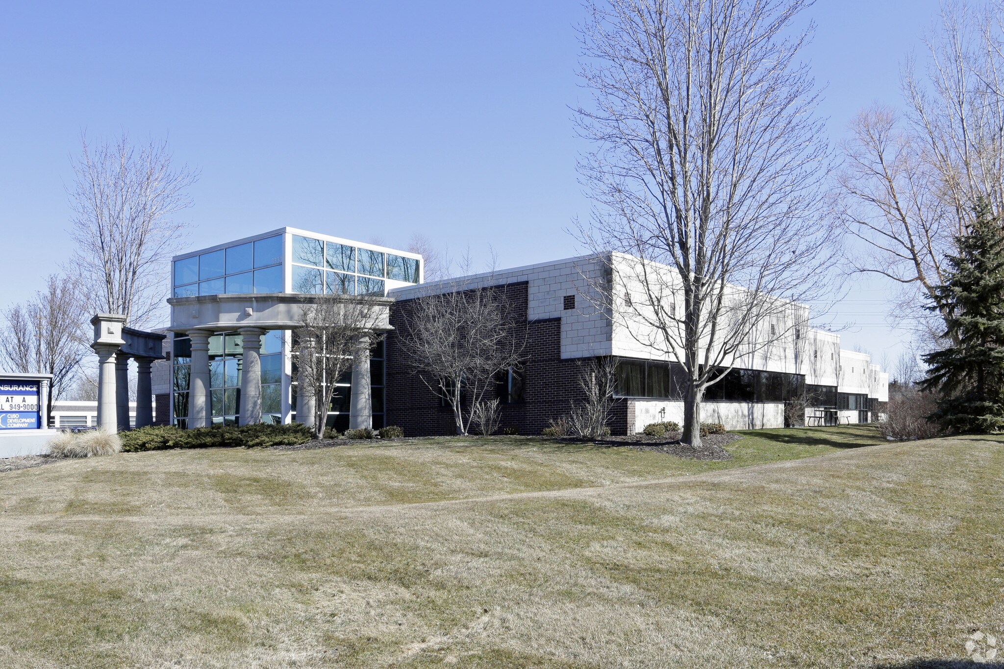 3330 Broadmoor Ave SE, Grand Rapids, MI for sale Building Photo- Image 1 of 1