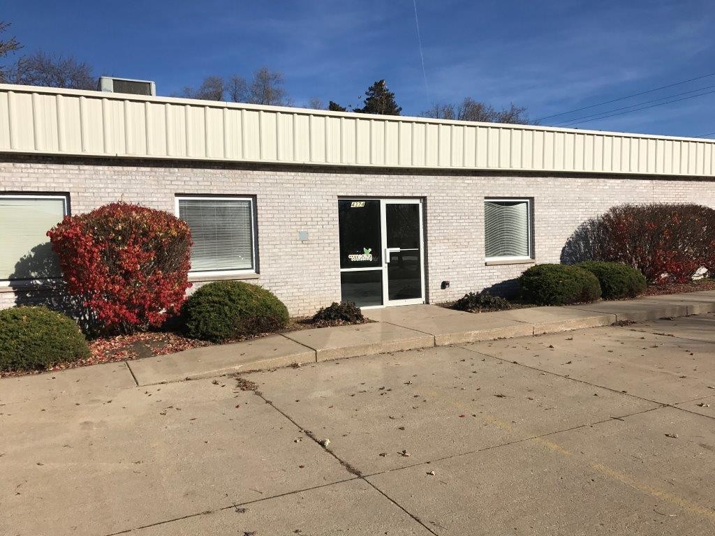 4374 State St, Bettendorf, IA 52722 | LoopNet