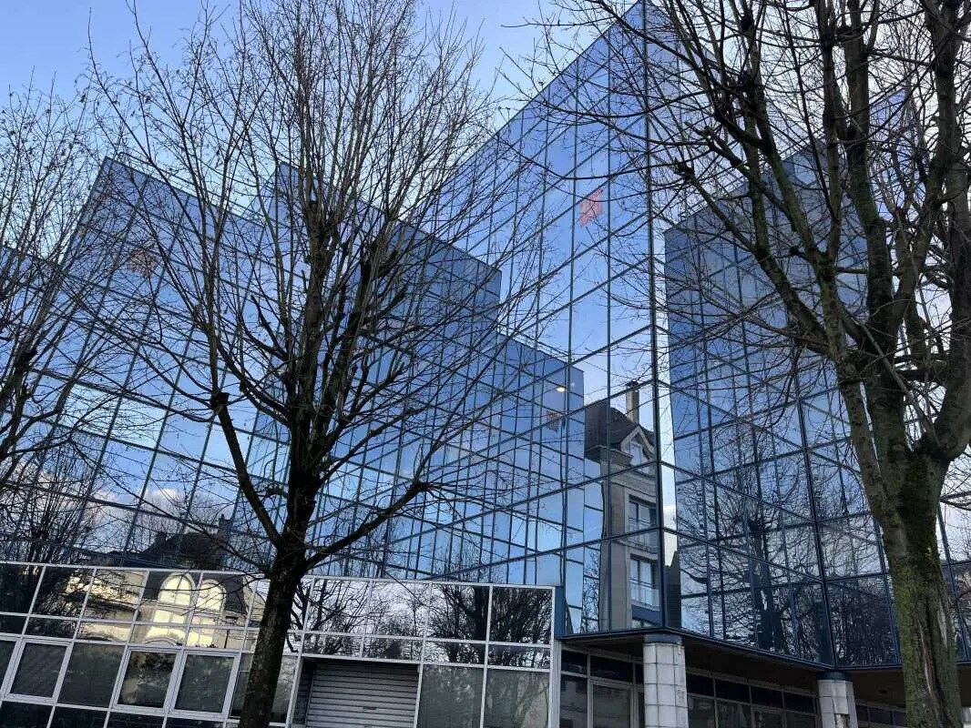 Office in Creil for sale Building Photo- Image 1 of 8