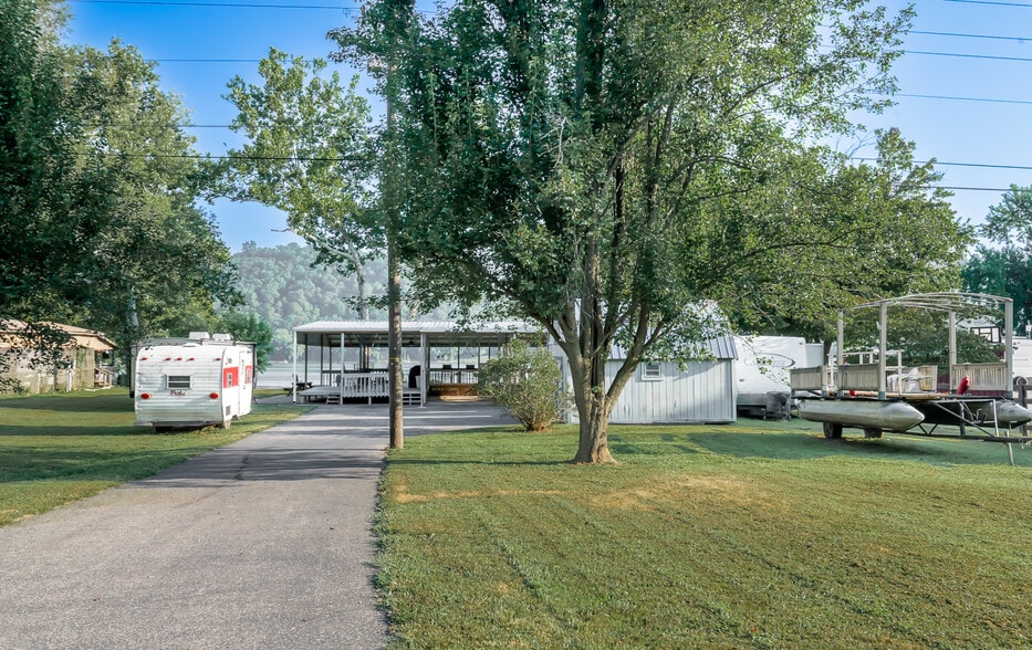 1042 KY-36, Milton, KY for sale - Building Photo - Image 2 of 42