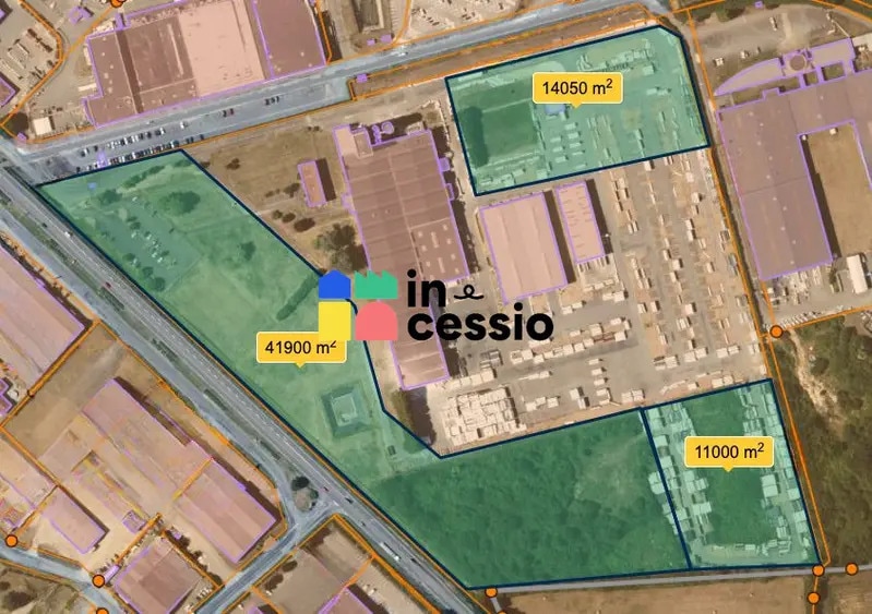 Vente Terrain 56 000 m² - Photo 1