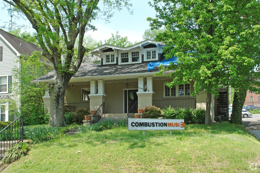 Office in Nashville, TN for sale - Primary Photo - Image 1 of 1