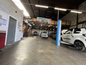 16-34 Rue Du Buisson Aux Fraises, Massy for lease Building Photo- Image 2 of 17