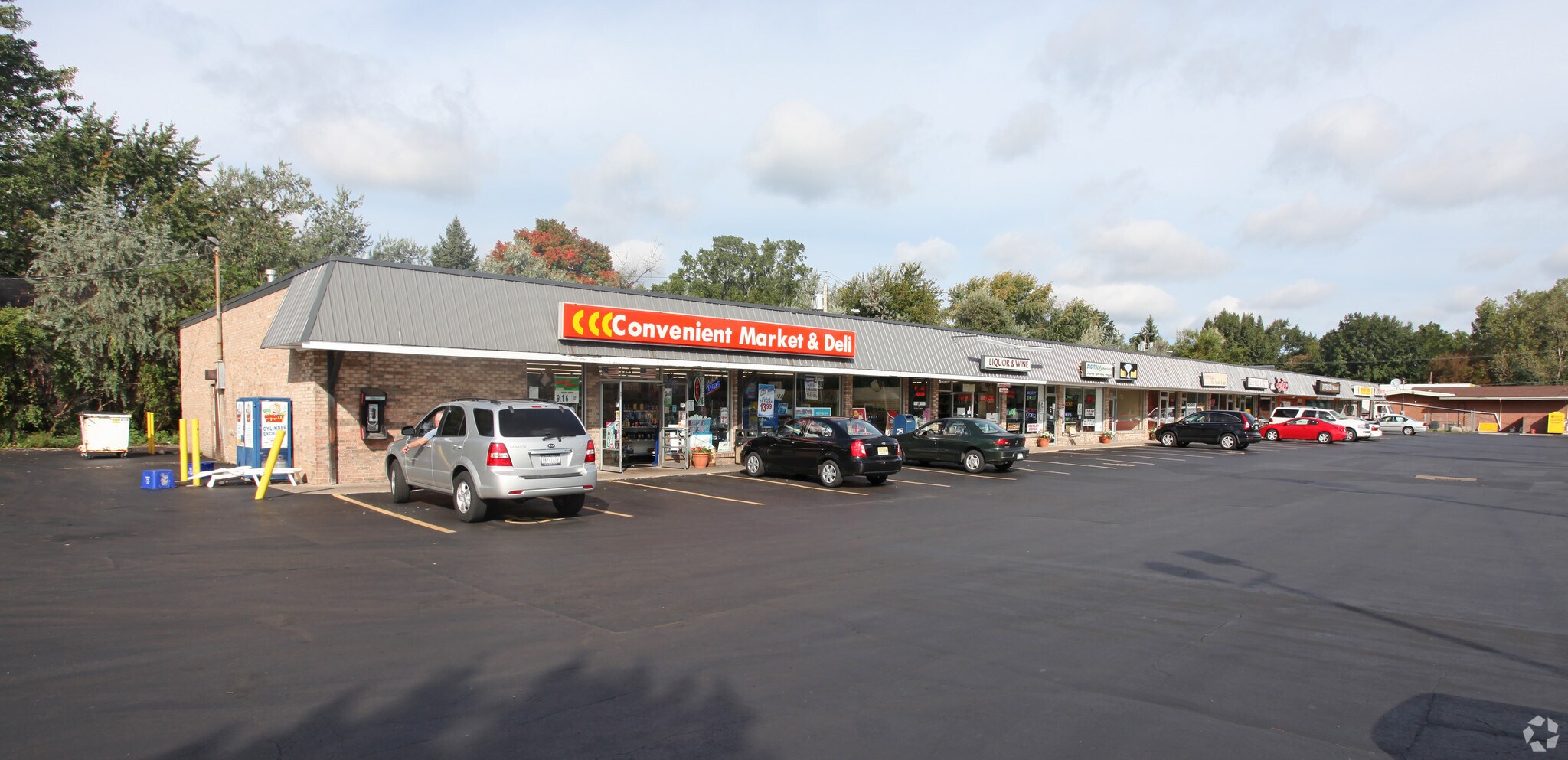 771-773 Fetzner Rd, Rochester, NY for sale Primary Photo- Image 1 of 1