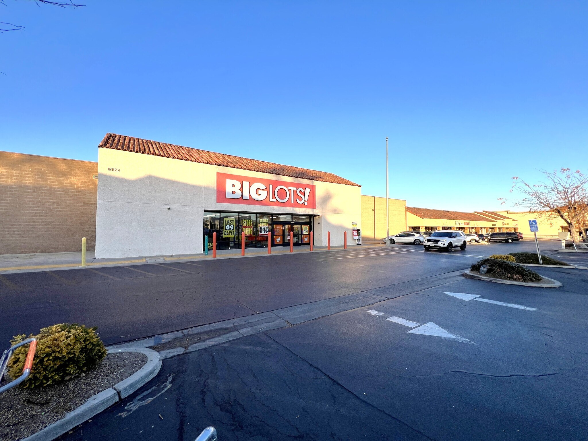 16800-16988 Main St, Hesperia, CA for lease Building Photo- Image 1 of 17