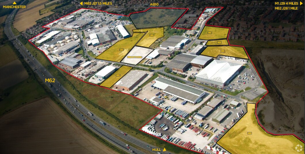 Howley Park Rd, Leeds, LS27 0BP