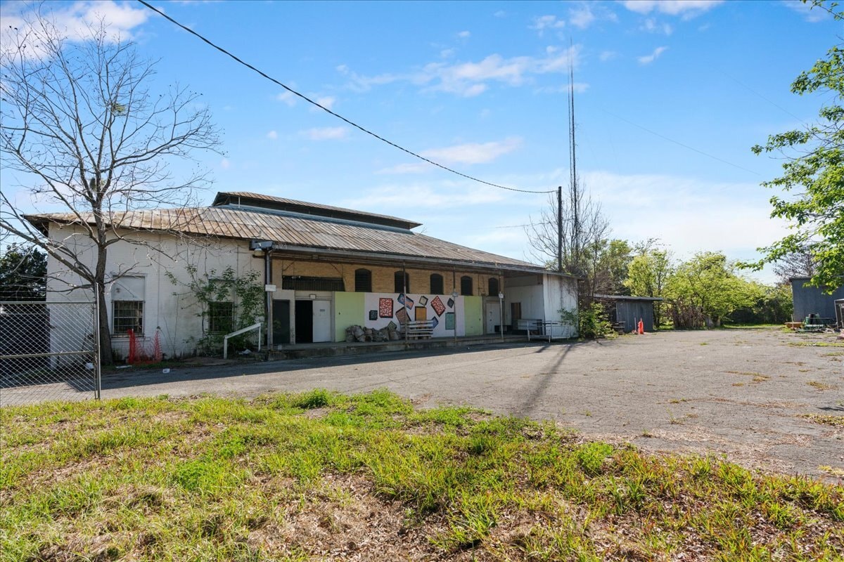 710 SE 2nd St, Gainesville, FL for lease Building Photo- Image 1 of 18