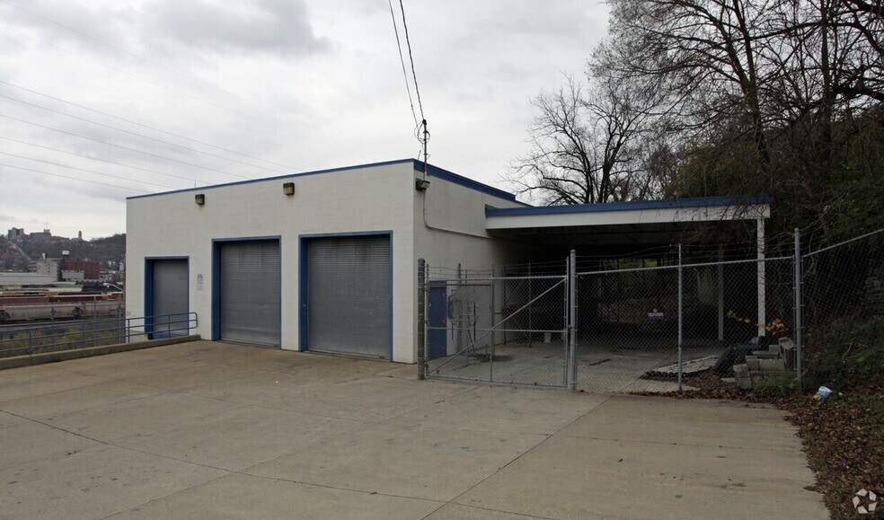 2559 Cummins St, Cincinnati, OH for sale - Building Photo - Image 1 of 1