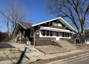 1000 Hanson St, Murphysboro IL - Owner Financed Property