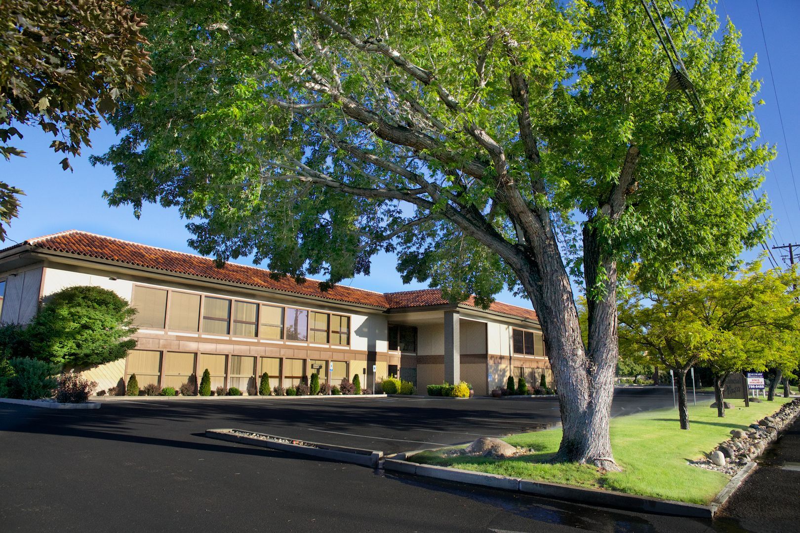 1135 Terminal Way, Reno, NV for lease Primary Photo- Image 1 of 7
