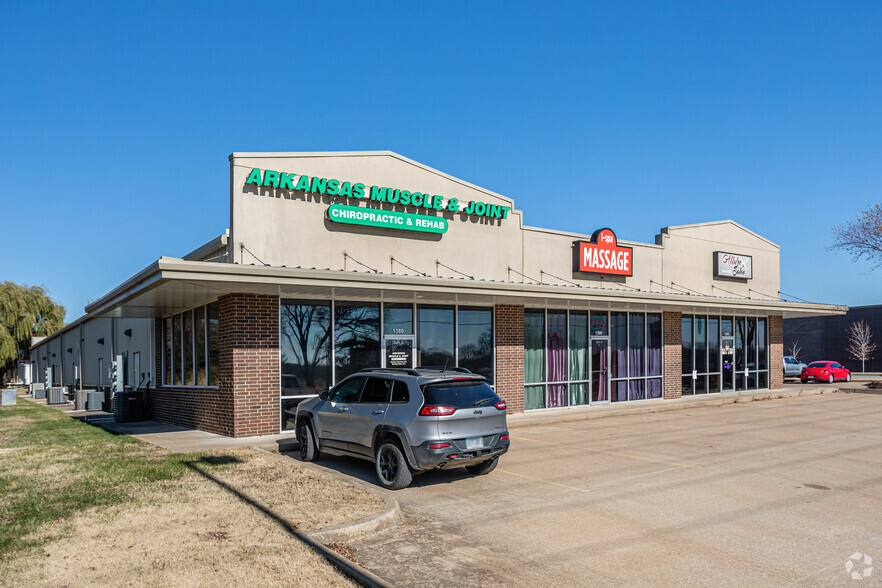 1380 SW Westpark Dr, Bentonville, AR for lease - Building Photo - Image 2 of 4