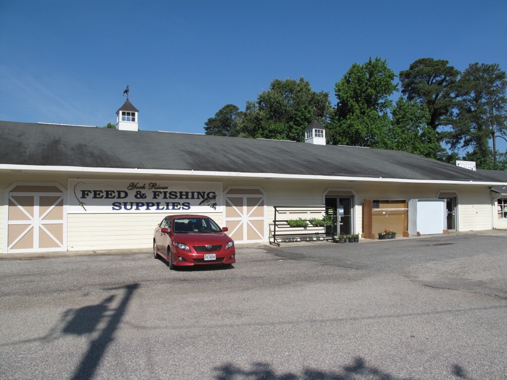 2066 George Washington Memorial Hwy, Gloucester Point, VA for sale Building Photo- Image 1 of 1