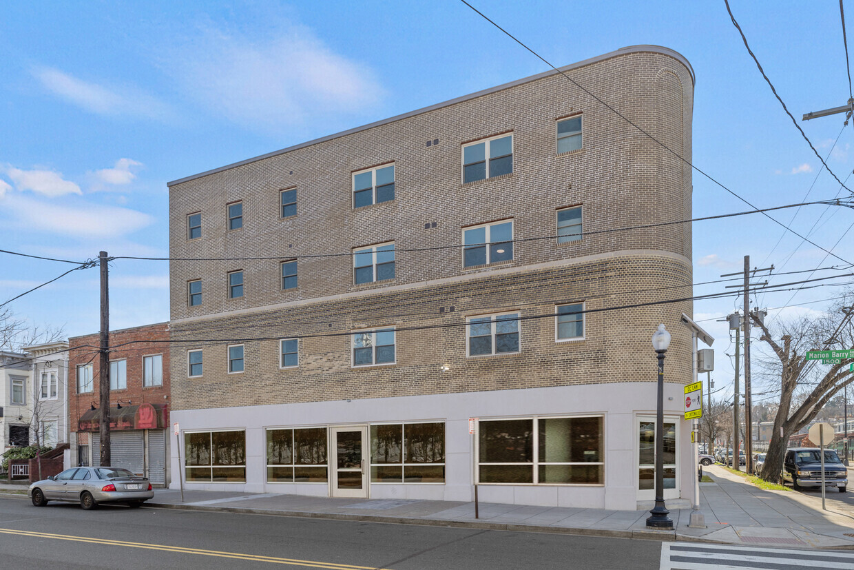 1916 15th St SE, Washington, DC for sale Primary Photo- Image 1 of 1