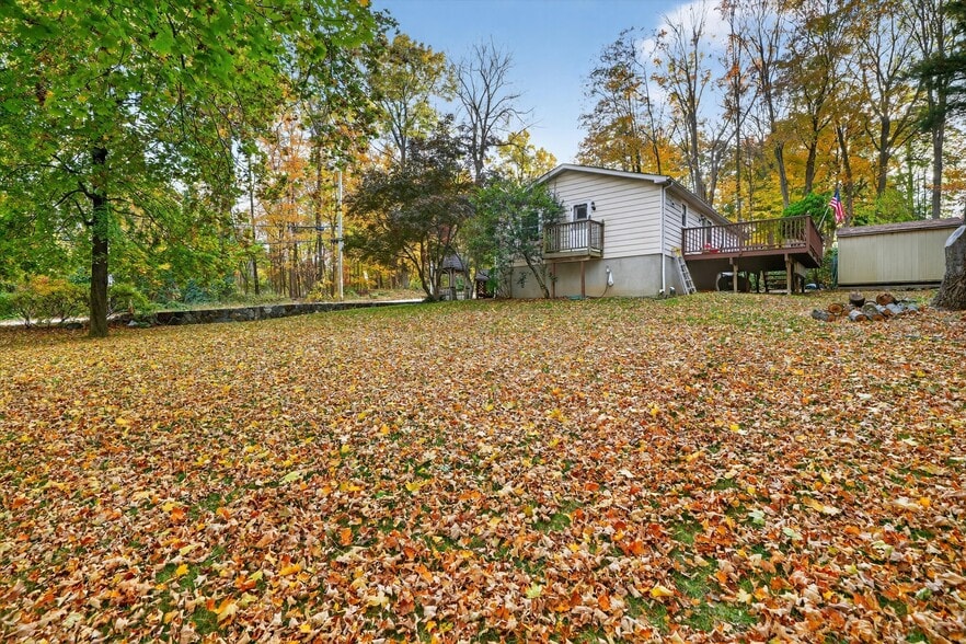 Laurel Hill Road portfolio of 2 properties for sale on LoopNet.com - Building Photo - Image 3 of 9