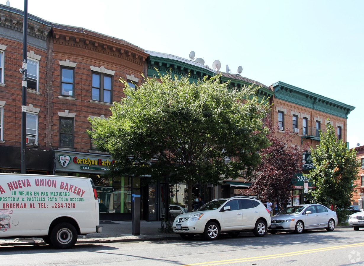 1108 Cortelyou Rd, Brooklyn, NY 11218