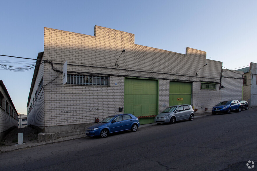 Industrial in Fuenlabrada, Madrid for sale - Primary Photo - Image 1 of 4