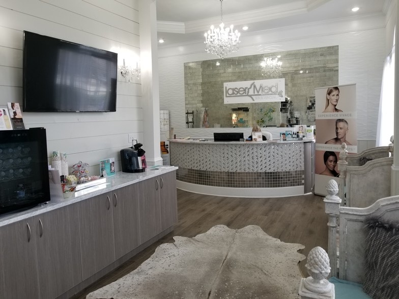 10405 Old Alabama Connector Rd, Alpharetta, GA for lease - Interior Photo - Image 2 of 14