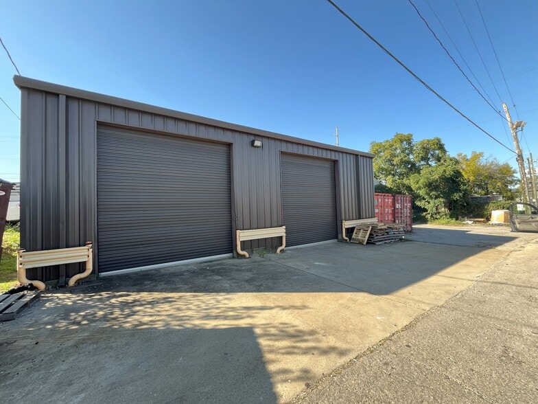 3710 Messer Airport Hwy, Birmingham, AL for lease - Building Photo - Image 3 of 10