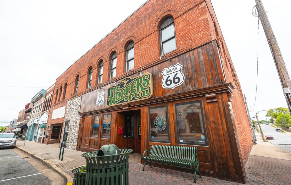 717 N Pine St, Rolla, MO for sale - Building Photo - Image 1 of 51