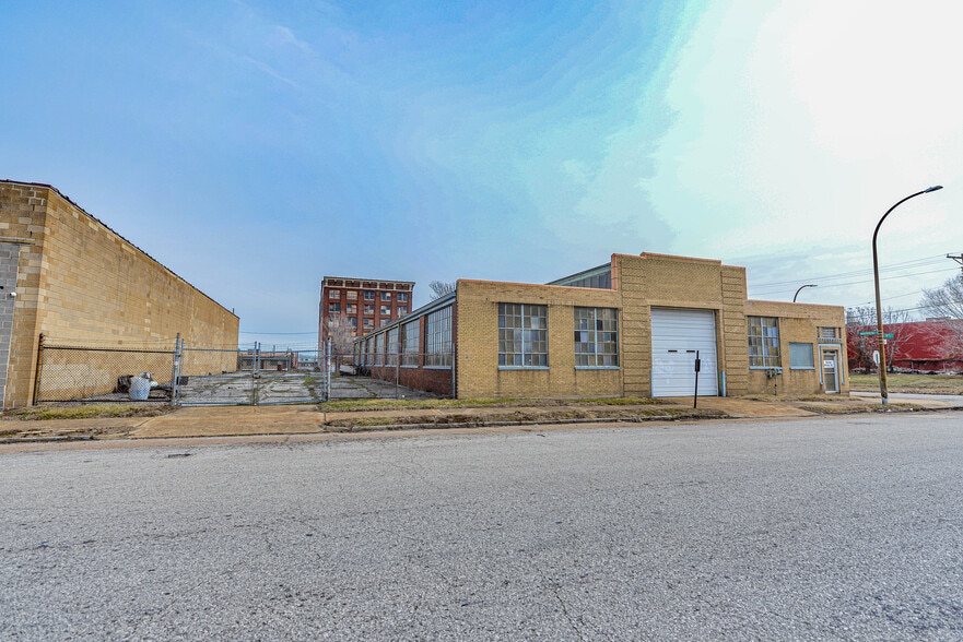 2600 N 9th St, Saint Louis, MO for sale - Building Photo - Image 2 of 10