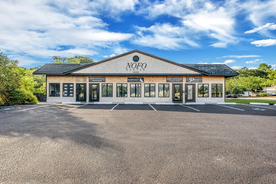 10200 Main Rd, Mattituck, NY for sale - Building Photo - Image 1 of 25