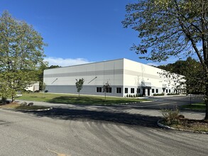 2 Middlebury Blvd, Randolph, NJ for lease Interior Photo- Image 2 of 3