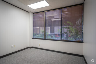 10700 Richmond Ave, Houston, TX for lease Interior Photo- Image 2 of 3