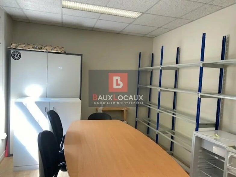 Office in Avignon for lease - Interior Photo - Image 3 of 5