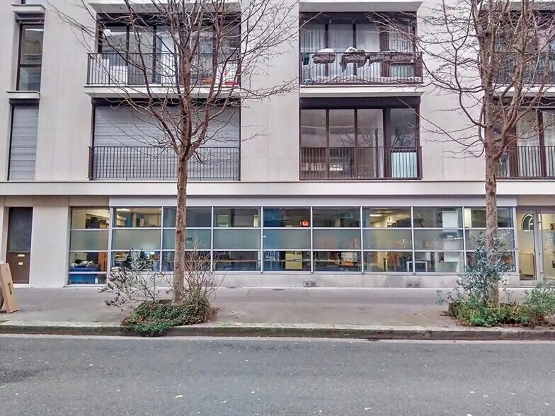 Office in Paris for sale - Building Photo - Image 1 of 6