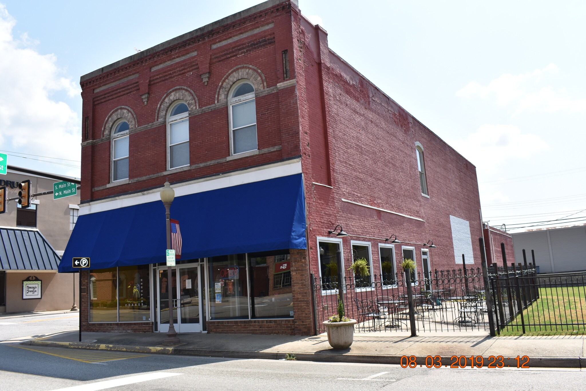 101 S Main St, Blackstone, VA 23824