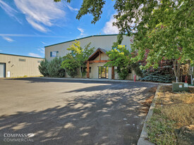 Bend Airport Industrial Building - Warehouse