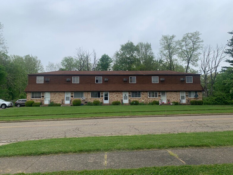 281291 Frana Clara St, Louisville, OH 44641