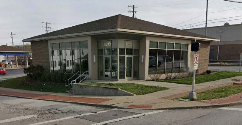 5393 Ridge Rd, Parma, OH 44129