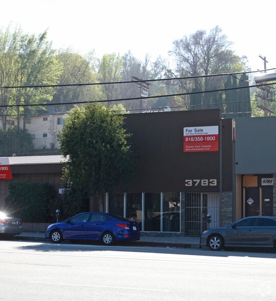 3783-3785 Cahuenga Blvd West portfolio of 2 properties for sale on LoopNet.com - Primary Photo - Image 1 of 8
