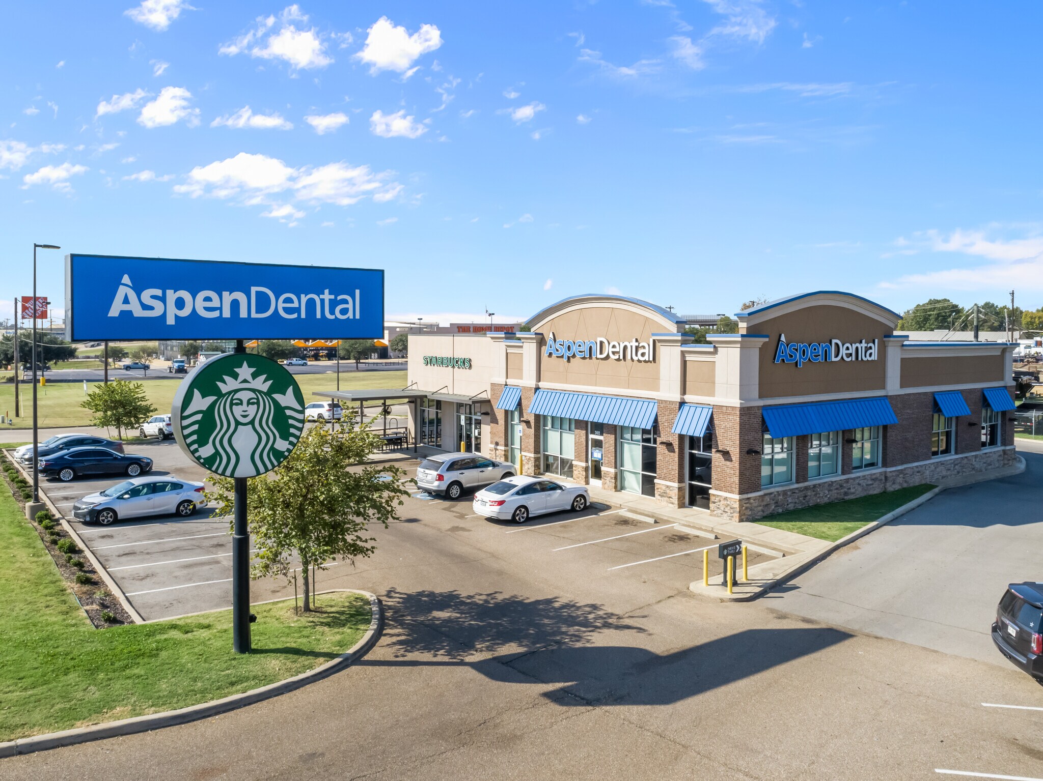 2402 S Jefferson Ave, Mount Pleasant, TX for sale Primary Photo- Image 1 of 1