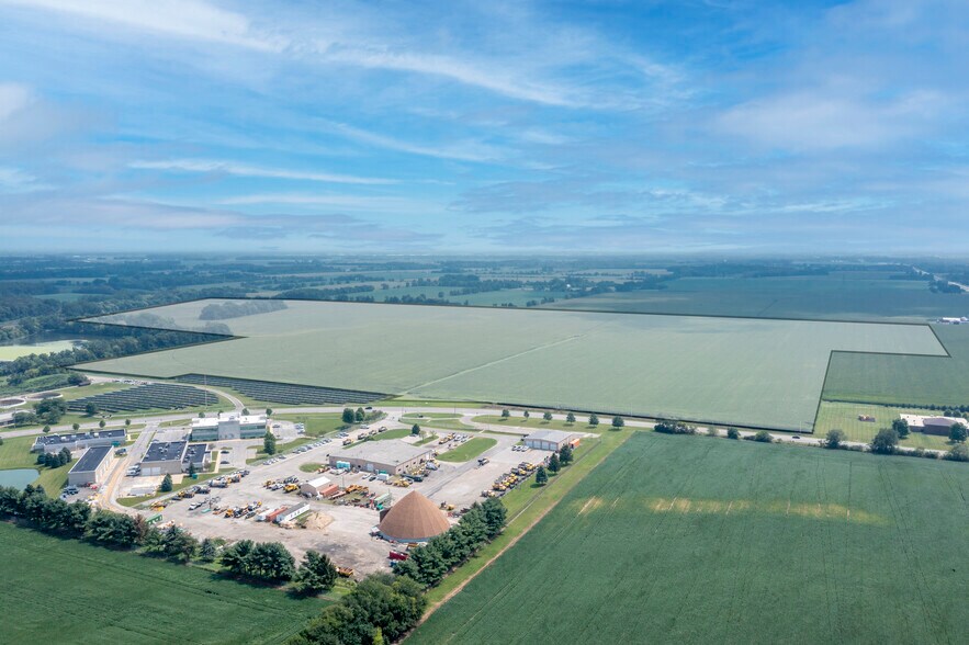 300 East Boyd Boulevard, La Porte, IN for sale - Aerial - Image 1 of 1