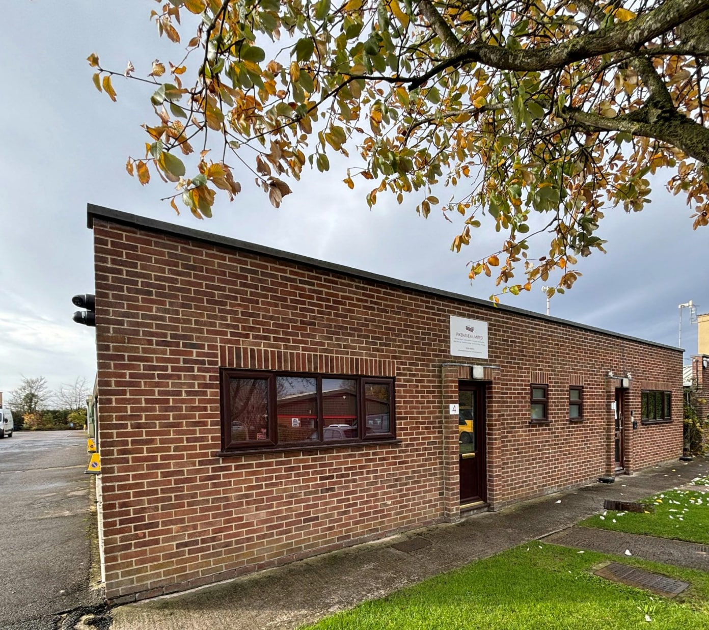 Warpsgrove Ln, Chalgrove for lease Building Photo- Image 1 of 3