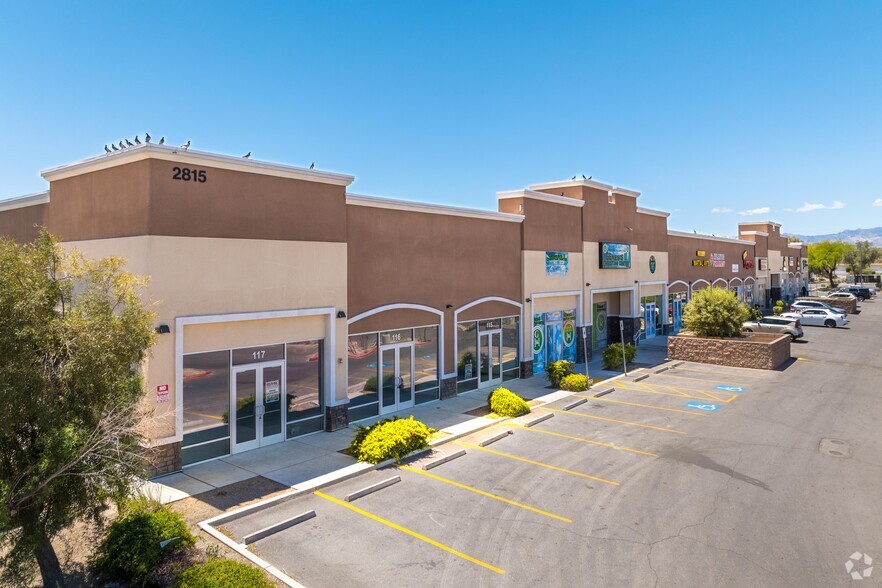 2815 W Lake Mead Blvd, North Las Vegas, NV for lease - Building Photo - Image 1 of 3