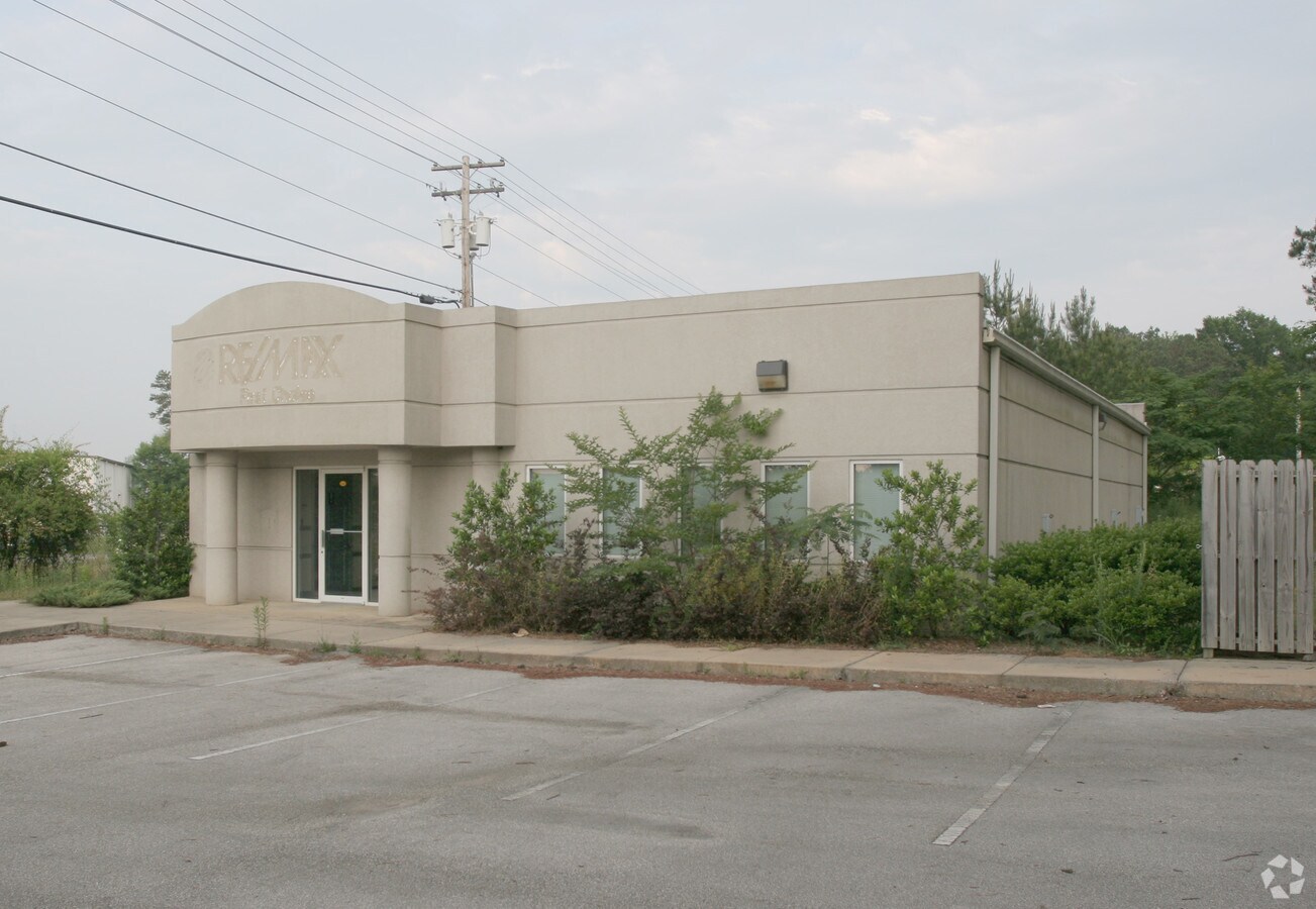 4000 Pine Ln, Bessemer, AL 35022