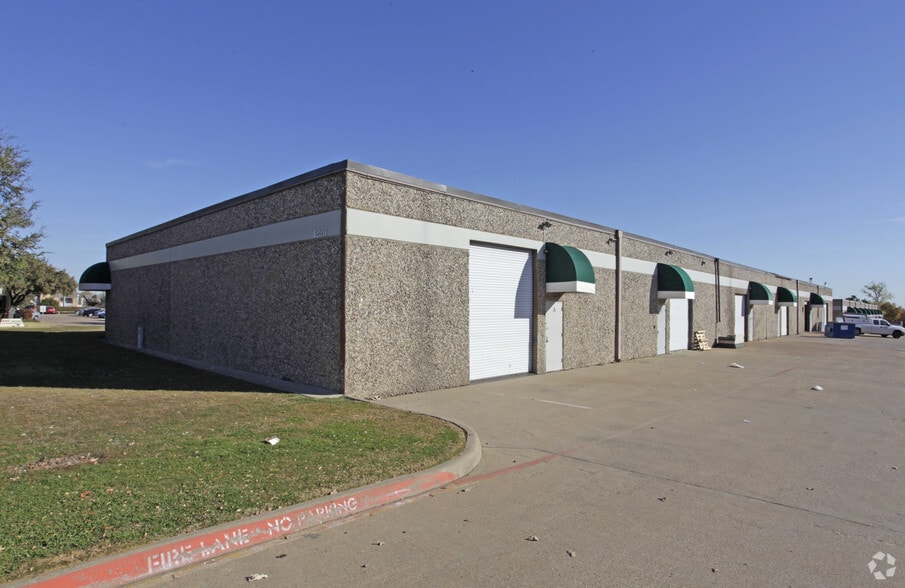 1226 W Corporate Dr, Arlington, TX 76006