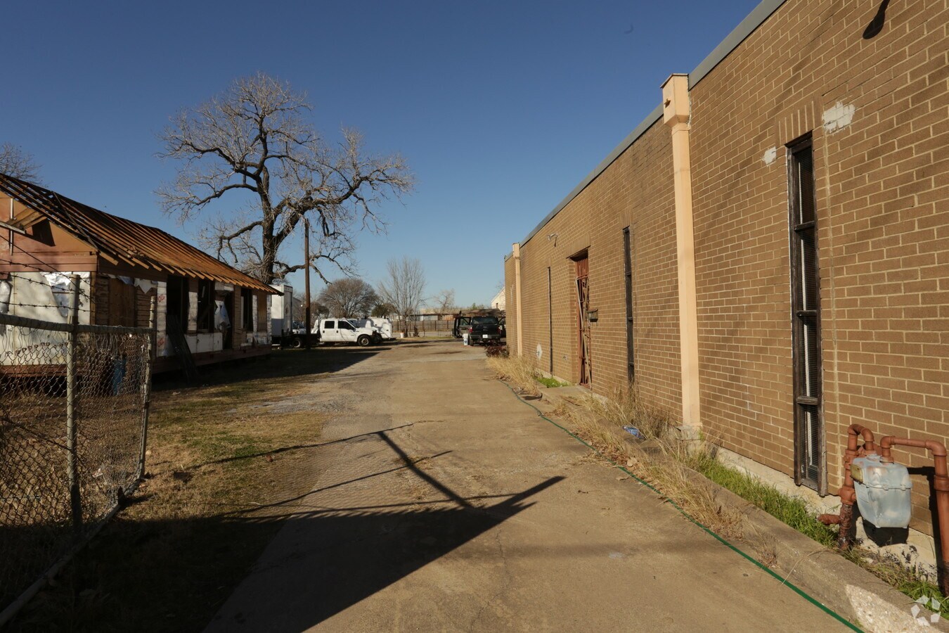 2625 Southwell Rd, Dallas, TX 75229